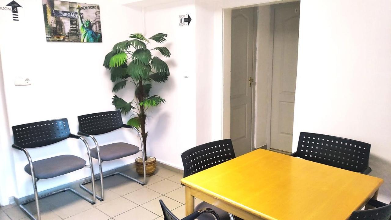 Hostel Maros Γκιόρ Εξωτερικό φωτογραφία