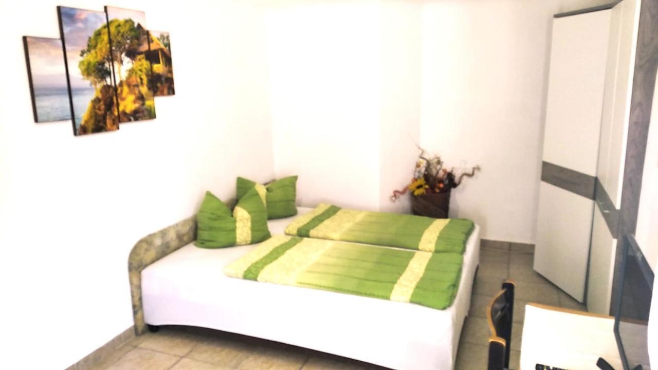 Hostel Maros Γκιόρ Εξωτερικό φωτογραφία