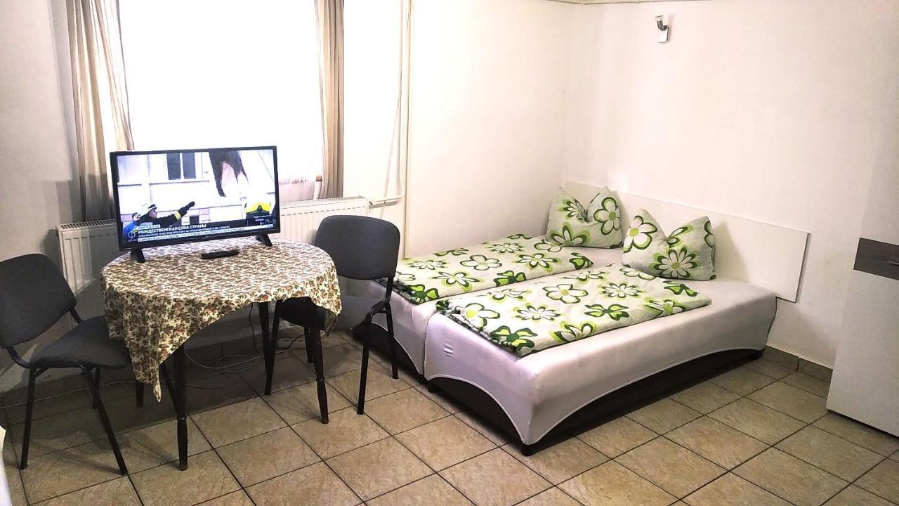 Hostel Maros Γκιόρ Εξωτερικό φωτογραφία